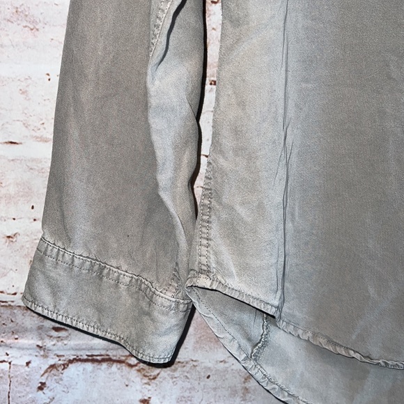 Thread and supply small button down casual blouse grey collared neck oversized - Picture 3 of 7